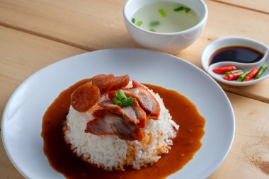 Kırmızı domuz ve pirinç, Tayland gıda
