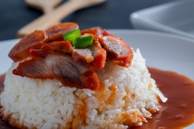 Kırmızı domuz ve pirinç, Tayland gıda