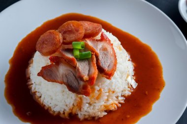 Kırmızı domuz ve pirinç, Tayland gıda