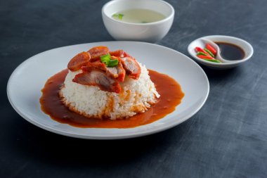 Kırmızı domuz ve pirinç, Tayland gıda