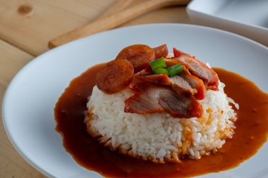 Kırmızı domuz ve pirinç, Tayland gıda