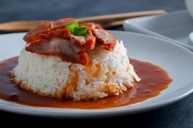 Kırmızı domuz ve pirinç, Tayland gıda