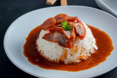 Kırmızı domuz ve pirinç, Tayland gıda