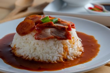 Kırmızı domuz ve pirinç, Tayland gıda