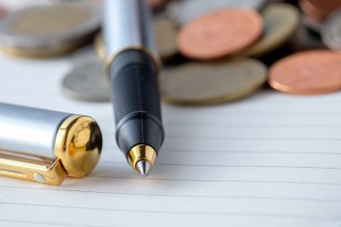 işletme finansı. yatırım kavramı sikke ve pe için tasarruf