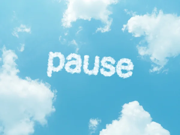 Cloudová slova s designem na modrém pozadí oblohy — Stock fotografie