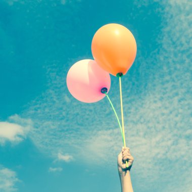  Filtre etkisi retro vintage tarzı gökyüzü balonları