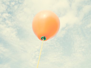  Filtre etkisi retro vintage tarzı gökyüzü balonları