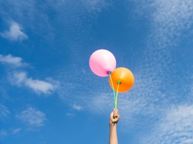  Gökyüzünde balonlar