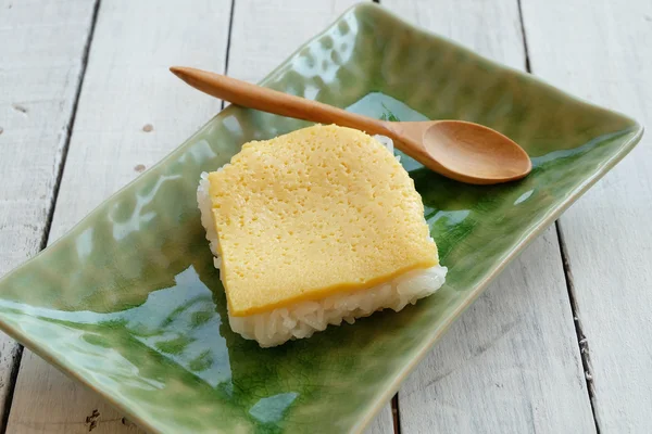 Crema pasticcera tailandese con riso appiccicoso — Foto Stock