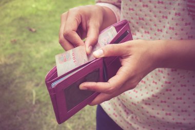 m-cüzdan filtre etkisi retro vintage styl ile para almak