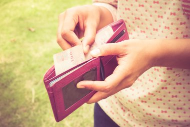 m-cüzdan filtre etkisi retro vintage styl ile para almak