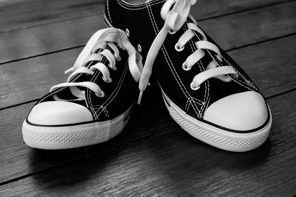 Svarta sneakers med filter effekt retro vintage stil — Stockfoto