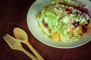 Filtre etkisi retro vintage tarzı ile salata