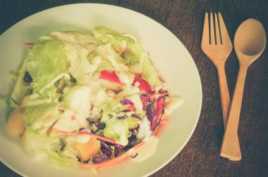 Filtre etkisi retro vintage tarzı ile salata