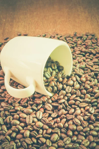 Кофе с эффектом фильтра ретро винтажный стиль — стоковое фото