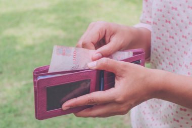 m-cüzdan filtre etkisi retro vintage styl ile para almak