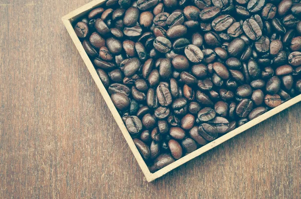 具有复古风格过滤效果的咖啡豆 — 图库照片