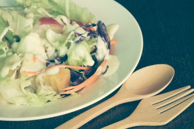 Filtre etkisi retro vintage tarzı ile salata