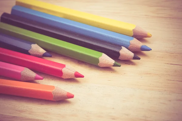 彩色铅笔旧复古复古风格 — 图库照片