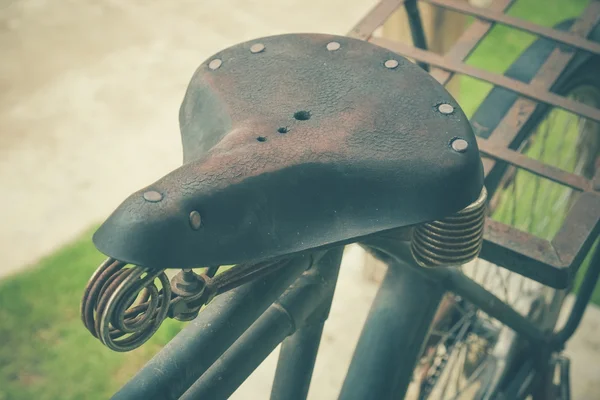 Vieux vélo avec effet filtre style vintage rétro — Photo