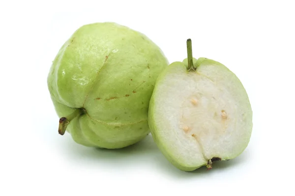 Fruta de guayaba aislada sobre fondo blanco —  Fotos de Stock