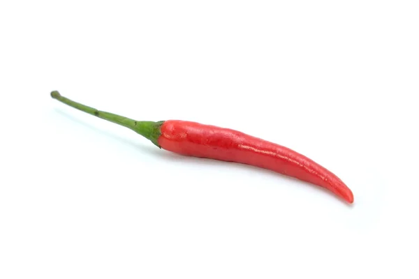 Red chilli pepř izolované na bílém pozadí — Stock fotografie