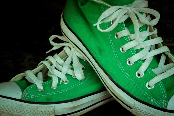 spor ayakkabıları ile filtre etkisi retro vintage styl