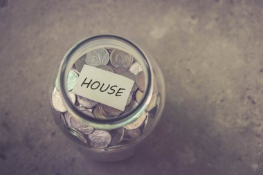 filtre ile yatırım kavramı para cam için tasarruf