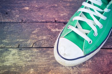 spor ayakkabıları ile filtre etkisi retro vintage styl