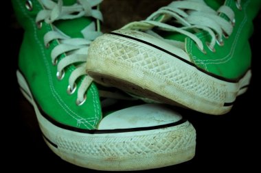 spor ayakkabıları ile filtre etkisi retro vintage styl