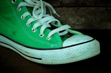 spor ayakkabıları ile filtre etkisi retro vintage styl