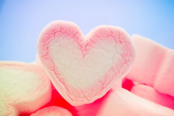 Pink heart shape of marshmallow with filter effect retro vintage — Stock Photo, Image