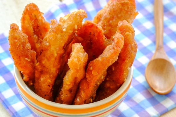 Thai snack sweetened fried banana fritters — Stock Photo, Image