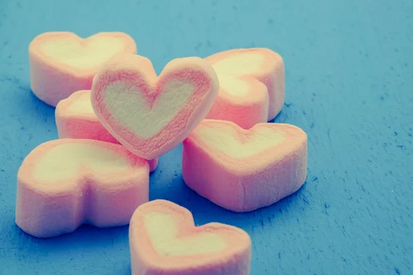 Coeur rose en forme de guimauve avec effet filtre vintage rétro — Photo