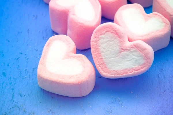 Rosa a forma di cuore di marshmallow con effetto filtro vintage retrò — Foto Stock