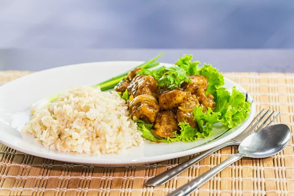 Gebakken grouper in Zwarte pepersaus — Stockfoto