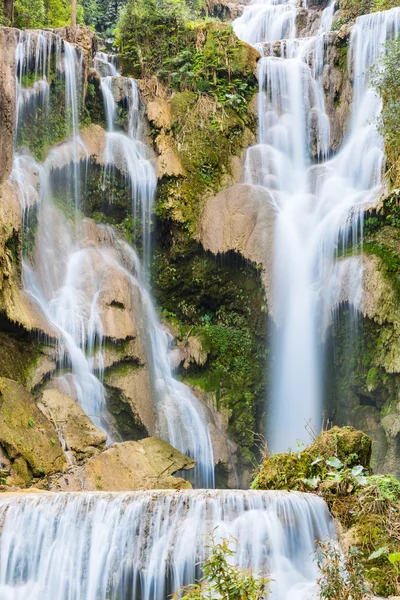 Kuang Si Falls — Stock Photo, Image