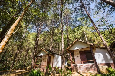 Pang Ung evlerde konaklama