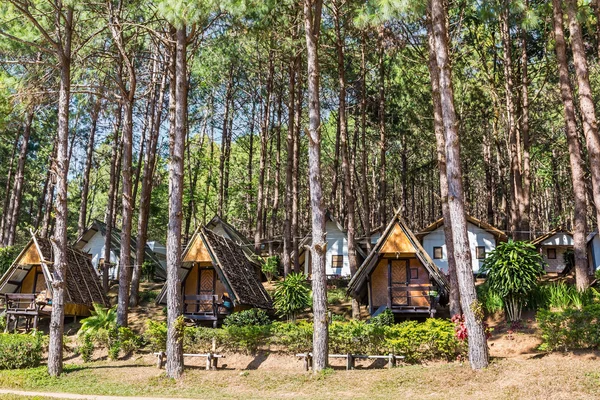 Lodging houses at Pang Ung — Stock Photo, Image