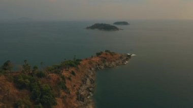 Promthep Burnu, Aquamarine kristali Andaman Denizi üzerinde uçan kuadkopter