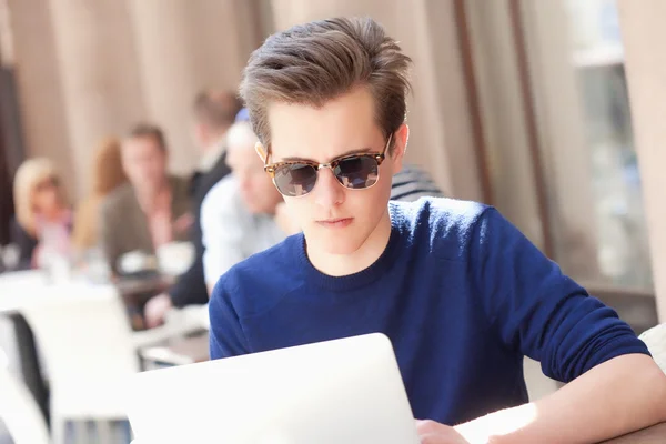 Young Man with Laptop outside — Stock Photo, Image