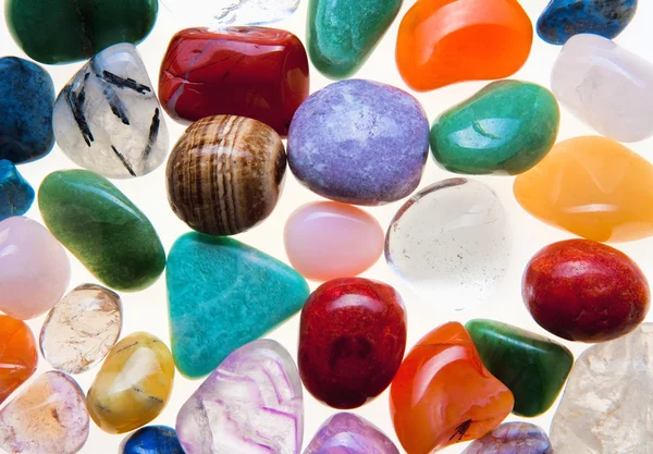 Renkli yarı değerli taşlar. — Stok fotoğraf