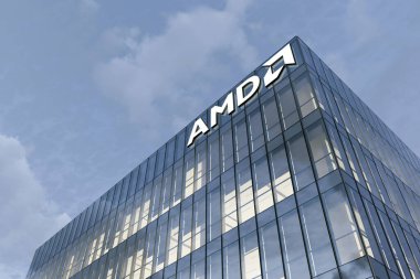 Santa Clara, CA, ABD. 18 Şubat 2021. Sadece Editoryal Kullanım, 3D CGI. Cam Binanın tepesindeki AMD İmza Logosu. İşyeri Çok Uluslu Yarı iletken Şirket Merkezi.