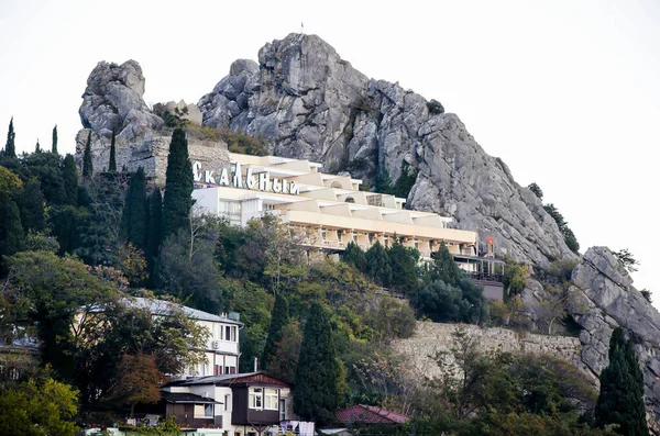Gurzuf Crimea November 2014 Mountain Landscape Building Skalny Hotel Mountains — 图库照片