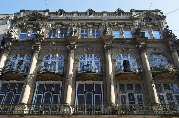 Old Residential Building Center Lviv Built Neoclassical Style Decorated Stucco — Photo