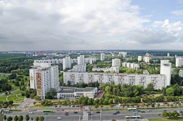 Panorama van Minsk uit nationale bibliotheek — Stockfoto