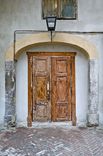 Velha porta de madeira velha — Fotografia de Stock