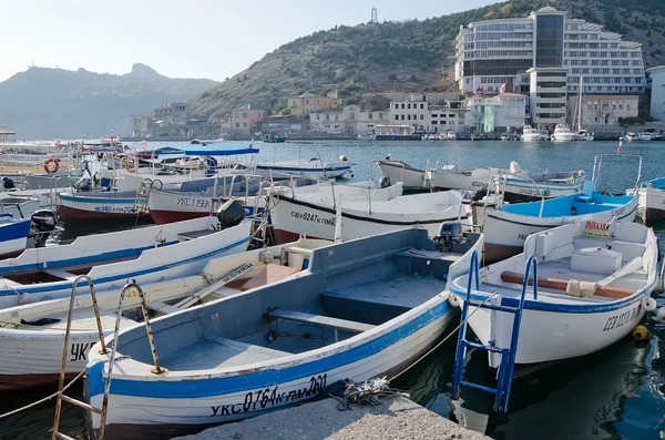 Bărci parcate în Balaclava — Fotografie, imagine de stoc