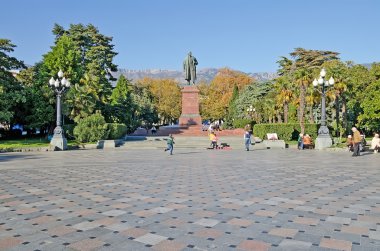 Yalta Lenin anıt